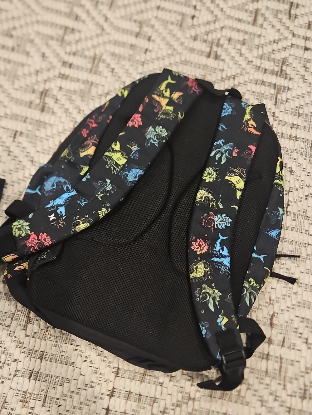 NEW! HURLEY Unisex Aerial Essentials Shark School Beach Backpack.